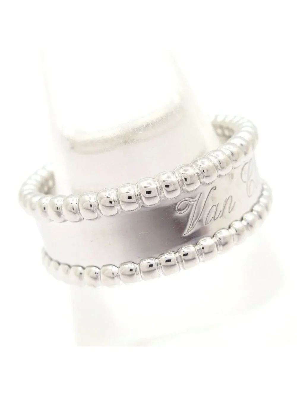 Van Cleef & Arpels Ring 56 Perlee Signature 18k White Gold